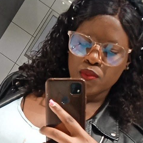 Vuyelwa Msutwana